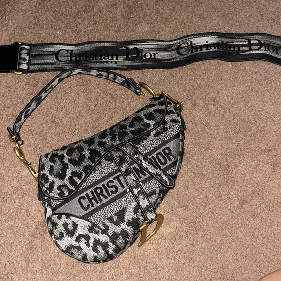 Rare Dior Gray Leopard Canvas Saddle Bag - Picture 4 of 15
